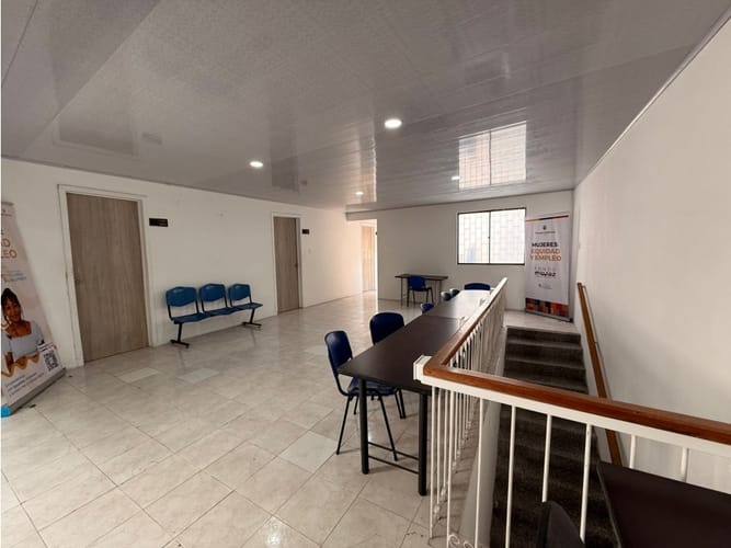 Casa de 5 alcobas en venta en San Vicente, Cali, 260 m² · foto 11 de 16