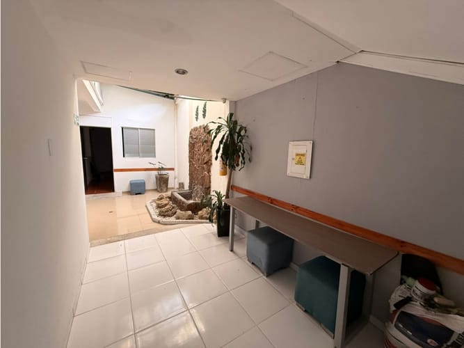 Casa de 5 alcobas en venta en San Vicente, Cali, 260 m² · foto 15 de 16