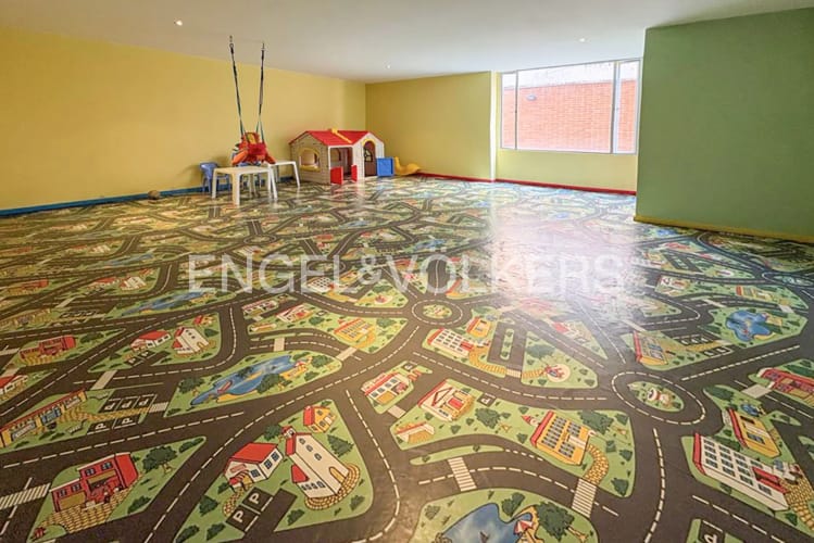 Apartamento de 4 alcobas en venta en Santa Paula, Bogotá, 246 m² · foto 18 de 18