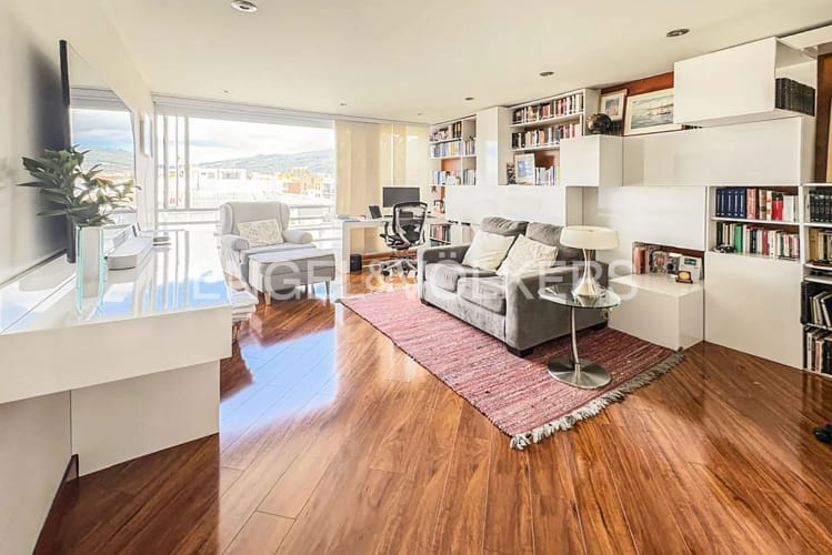 Apartamento de 4 alcobas en venta en Santa Paula, Bogotá, 246 m² · foto 4 de 18