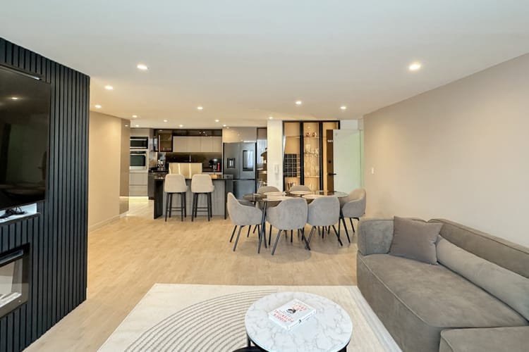 Apartamento de 1 alcoba en venta en Santa Paula, Bogotá, 91 m² · foto 3 de 16