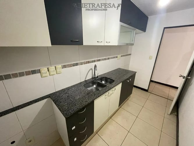 Apartamento en alquiler, 2 dormitorios, 1 baño, terraza lavadero. Aguada. · Foto 5