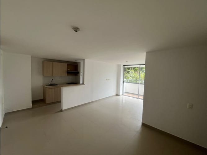 Apartamento de 3 alcobas en arriendo en Cabañas, Bello, 68 m² · foto 4 de 10
