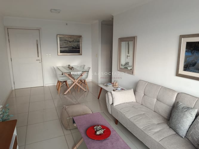 Photo 4 of 17