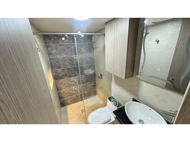 Apartamento de 3 alcobas en arriendo en Pajarito, Medellín, 57 m² · foto 9 de 12