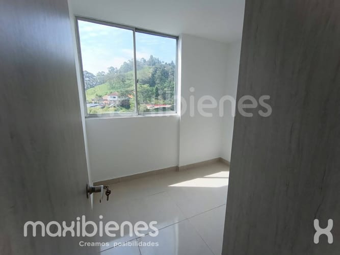 Apartamento de 2 alcobas en arriendo en Pueblo Viejo, La Estrella, 53 m² · foto 4 de 8
