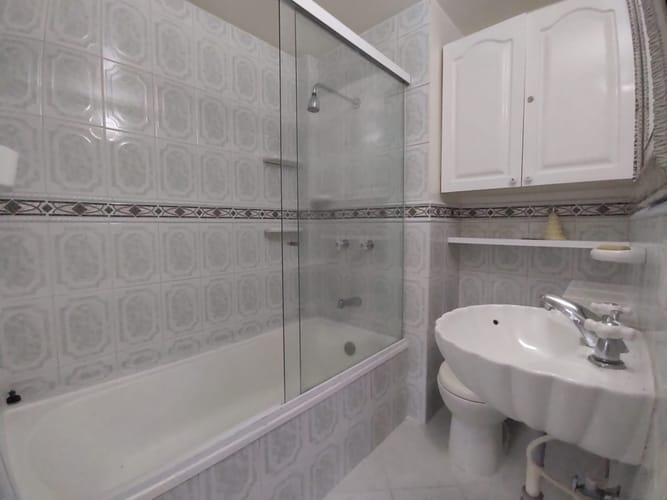 Casa de 5 alcobas en venta en Escobero, Envigado, 240 m² · foto 18 de 19