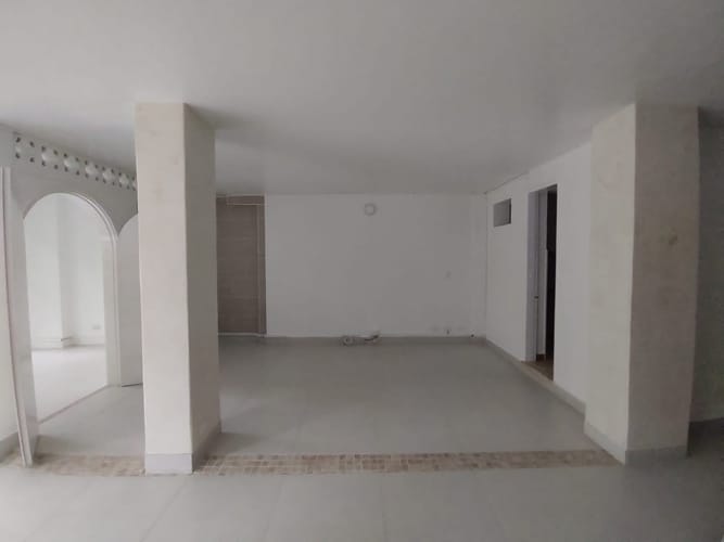 Casa de 5 alcobas en venta en Escobero, Envigado, 240 m² · foto 10 de 19