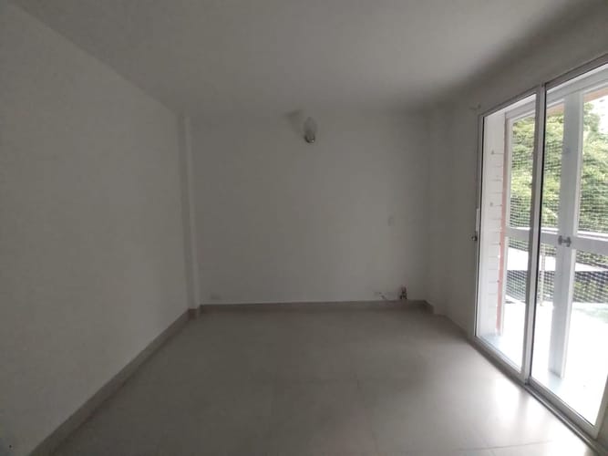 Casa de 5 alcobas en venta en Escobero, Envigado, 240 m² · foto 13 de 19