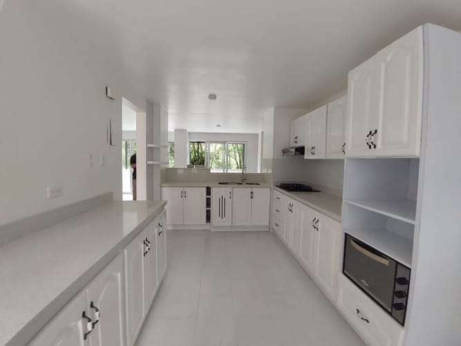 Casa de 5 alcobas en venta en Escobero, Envigado, 240 m² · foto 8 de 19