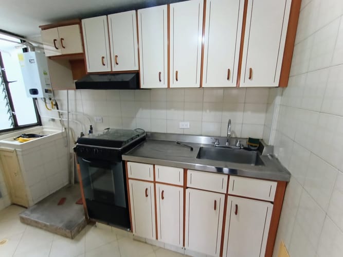 Apartamento de 3 alcobas en venta en Quinta Paredes, Bogotá, 76 m² · foto 6 de 24