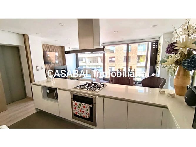 Apartamento de 3 alcobas en venta en Chicó Reservado, Bogotá, 116 m² · foto 9 de 24