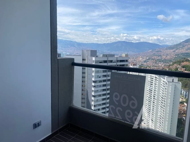Apartamento de 3 alcobas en venta en Buenos Aires, Medellín, 77 m² · foto 12 de 18