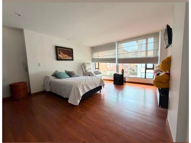 Apartamento de 3 alcobas en venta en Chico Norte, Bogotá, 152 m² · foto 6 de 10