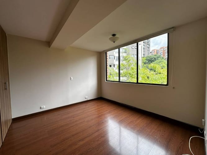 Apartamento de 3 alcobas en arriendo en Las Lomas, Medellín, 200 m² · foto 16 de 21