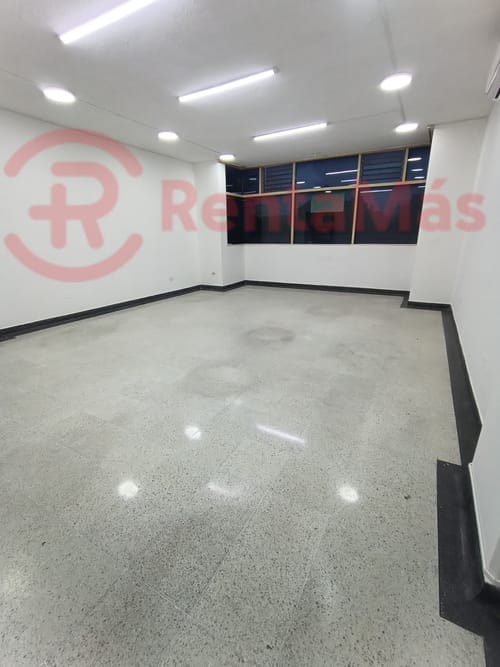 Oficina en venta en Centro, Cúcuta, 40 m² · foto 2 de 3