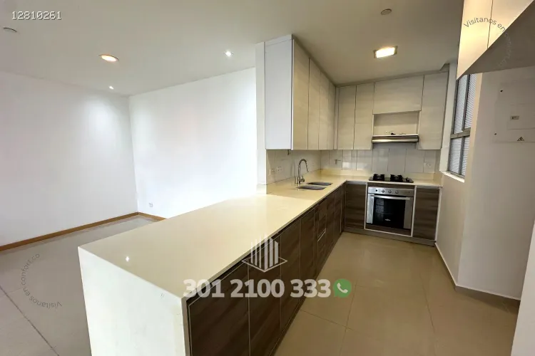 Apartamento de 3 alcobas en arriendo en Castropol, Medellín, 111 m² · foto 5 de 24