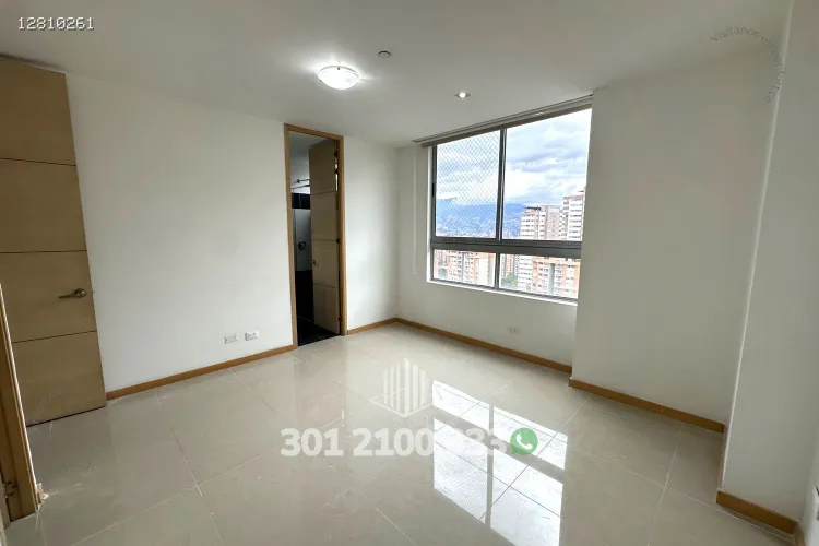 Apartamento de 3 alcobas en arriendo en Castropol, Medellín, 111 m² · foto 12 de 24