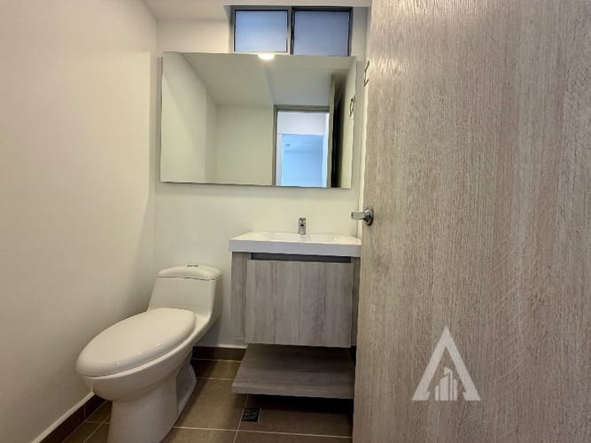 Apartamento de 3 alcobas en arriendo en Ciudad Del Río, Medellín, 100 m² · foto 4 de 16