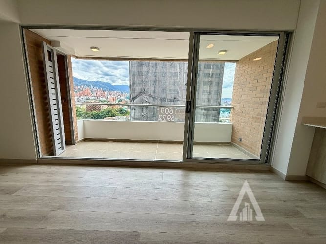 Apartamento de 3 alcobas en arriendo en Ciudad Del Río, Medellín, 100 m² · foto 13 de 16