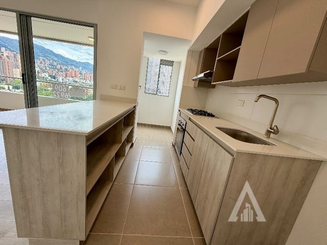Apartamento de 3 alcobas en arriendo en Ciudad Del Río, Medellín, 100 m² · foto 14 de 16