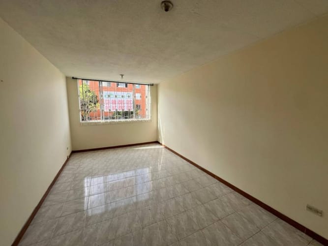 Apartamento de 3 alcobas en arriendo en Bolivia, Bogotá, 70 m² · foto 2 de 12