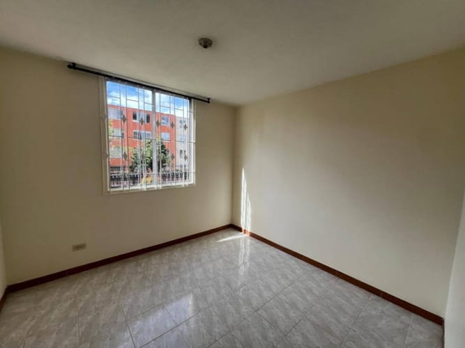 Apartamento de 3 alcobas en arriendo en Bolivia, Bogotá, 70 m² · foto 8 de 12