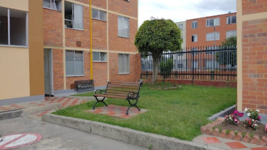 Apartamento de 3 alcobas en arriendo en Bolivia, Bogotá, 70 m² · foto 10 de 12