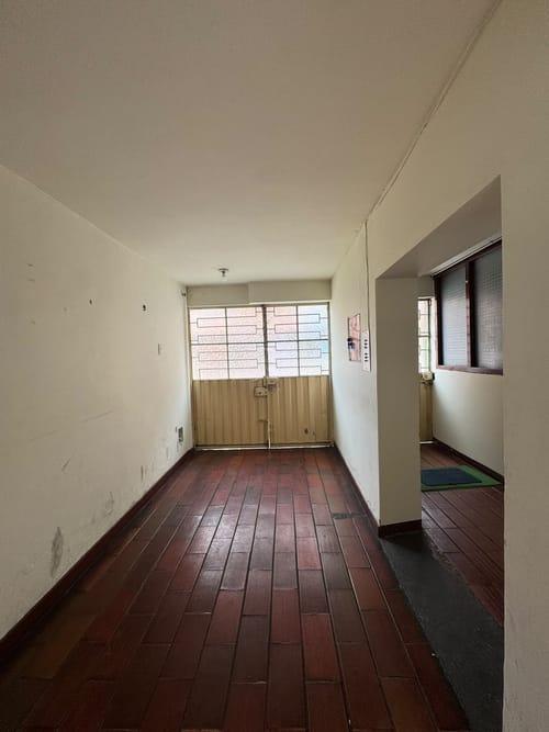 Casa de 7 alcobas en venta en Engativá, Bogotá, 334 m² · foto 16 de 17