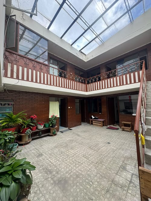 Casa de 7 alcobas en venta en Engativá, Bogotá, 334 m² · foto 2 de 17