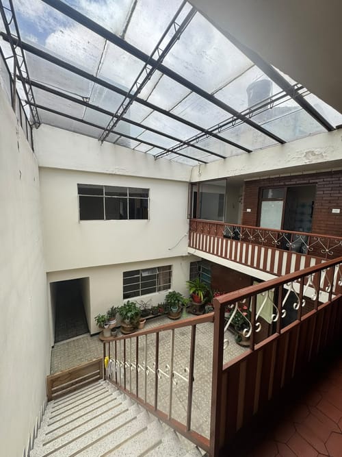 Casa de 7 alcobas en venta en Engativá, Bogotá, 334 m² · foto 8 de 17