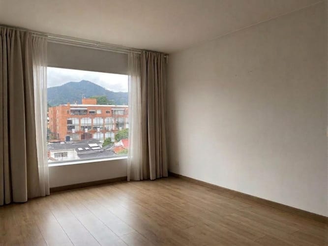 Apartamento de 2 alcobas en arriendo en Santa Barbara, Bogotá, 68 m² · foto 7 de 11