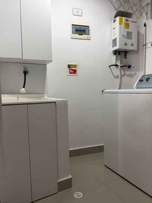 Apartamento de 2 alcobas en arriendo en Loma Del Indio, Medellín, 76 m² · foto 10 de 12