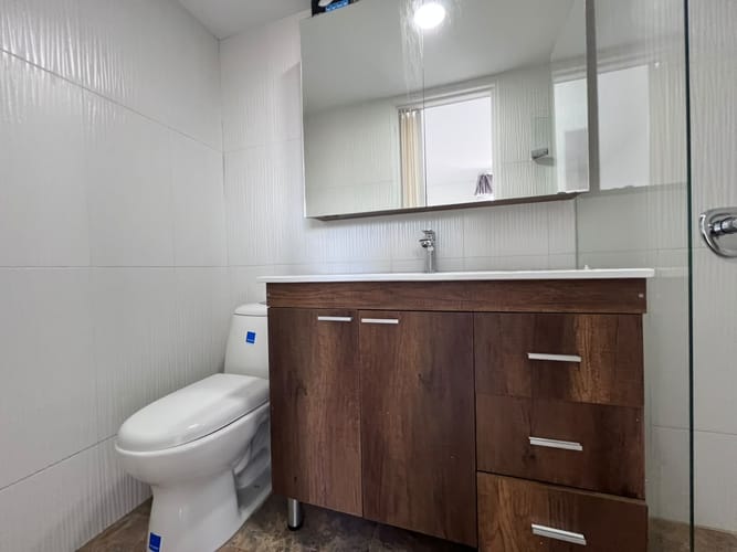 Apartamento de 3 alcobas en arriendo en El Poblado, Medellín, 106 m² · foto 13 de 14
