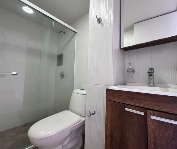 Apartamento de 3 alcobas en arriendo en El Poblado, Medellín, 106 m² · foto 14 de 14