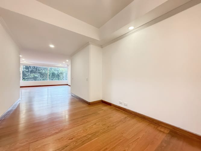 Apartamento de 3 alcobas en venta en Chicó Reservado, Bogotá, 236 m² · foto 16 de 16