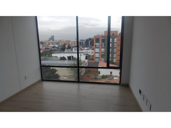 Apartamento de 3 alcobas en venta en Santa Barbara, Bogotá, 108 m² · foto 8 de 12