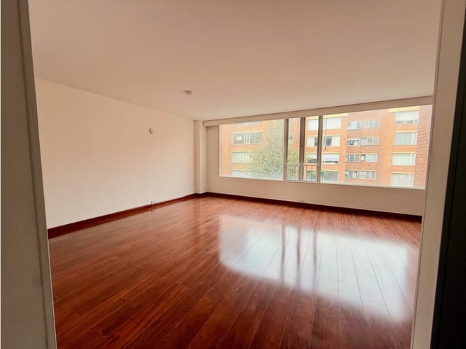 Apartamento de 3 alcobas en arriendo en Chico Norte, Bogotá, 120 m² · foto 5 de 24