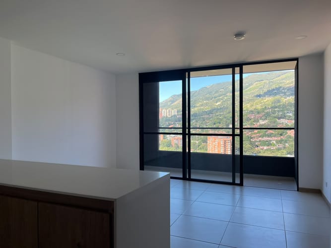 Apartamento de 2 alcobas en arriendo en Escobero, Envigado, 70 m² · foto 4 de 16