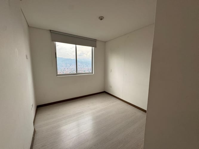 Apartamento de 2 alcobas en venta en Cumbres, Envigado, 75 m² · foto 13 de 24