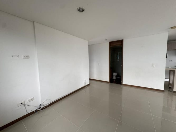 Apartamento de 2 alcobas en venta en Cumbres, Envigado, 75 m² · foto 5 de 24