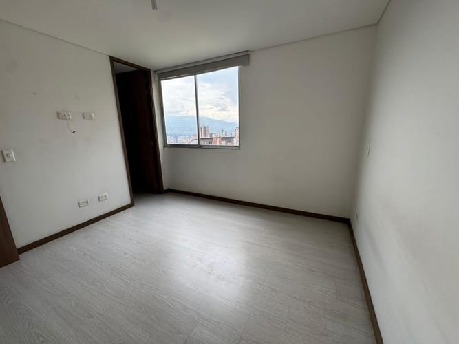 Apartamento de 2 alcobas en venta en Cumbres, Envigado, 75 m² · foto 23 de 24
