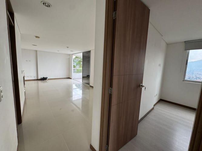 Apartamento de 2 alcobas en venta en Cumbres, Envigado, 75 m² · foto 15 de 24