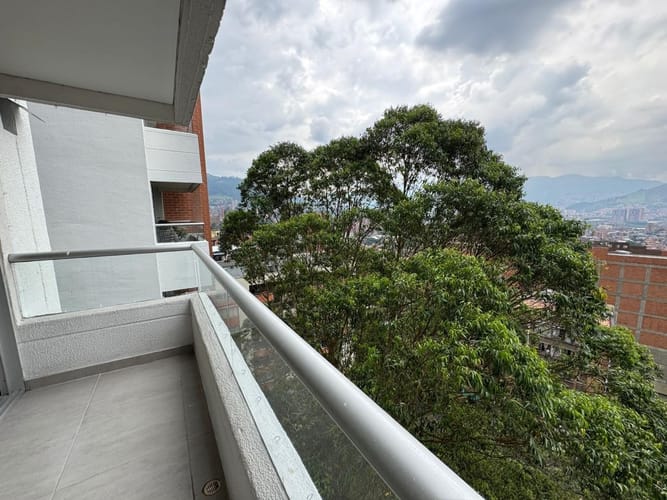 Apartamento de 2 alcobas en venta en Cumbres, Envigado, 75 m² · foto 11 de 24