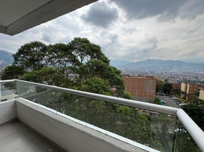 Apartamento de 2 alcobas en venta en Cumbres, Envigado, 75 m² · foto 10 de 24