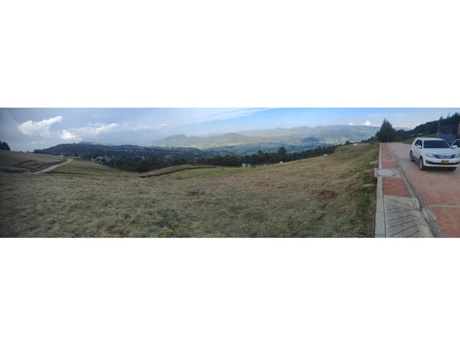 Lote en venta en Altos De Yerbabuena, Sopó, 3784 m² · foto 4 de 16