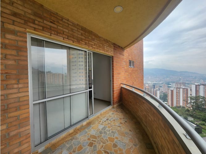 Apartamento de 3 alcobas en arriendo en Las Lomitas, Sabaneta, 270 m² · foto 5 de 24