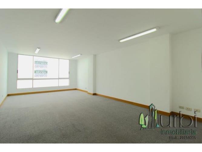Oficina en venta en Siberia, Cota, 28 m² · foto 2 de 13