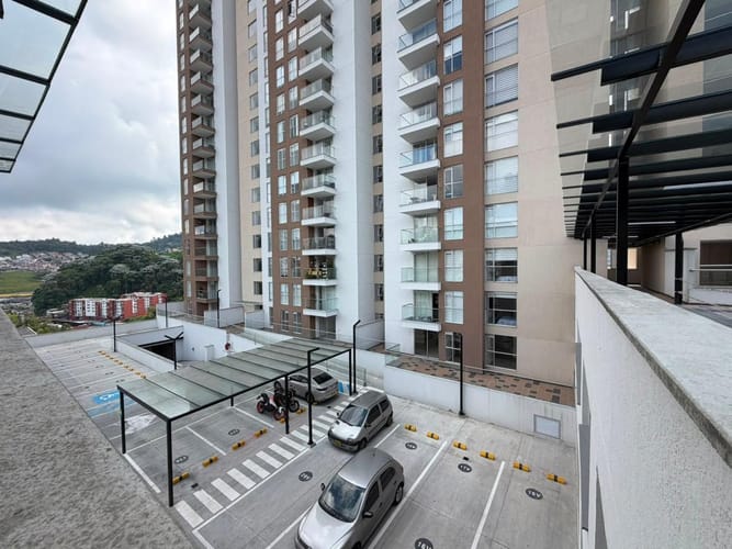 Apartamento de 2 alcobas en arriendo en Baja Suiza, Manizales, 62 m² · foto 11 de 13