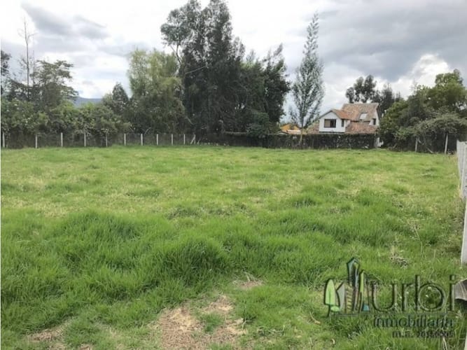 Lote en venta en Villa Olimpica, Chía, 1365 m² · foto 2 de 4